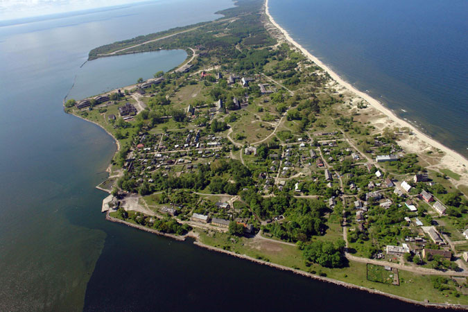 Калининградская область: Балтийская коса и поселок Коса с вид воздуха