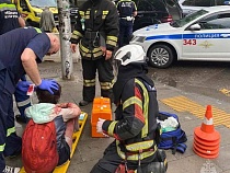 Элитный «Мерседес» из Германии сбил пешехода в Калининграде