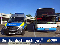 Немецкая полиция вновь задержала в Берлине дефектный автобус из Калининграда (фото)