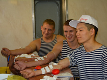 Экипаж сторожевого корабля «Ярослав Мудрый» сдал донорскую кровь