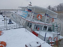 В Калининграде утонуло катавшее туристов судно