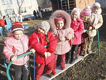 Мигранты и дети военнослужащих создают очереди в детские сады Калининграда
