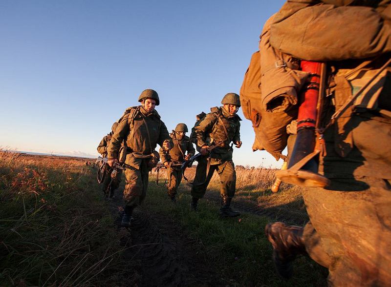 Вызвать военных. Военный полигон. Военные НАТО окружили Калининград. Калининград война 2022. Калининградская Военная группировка.