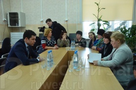 На быстро организованном оперативном совещании с главой региона Антоном Алихановым.
