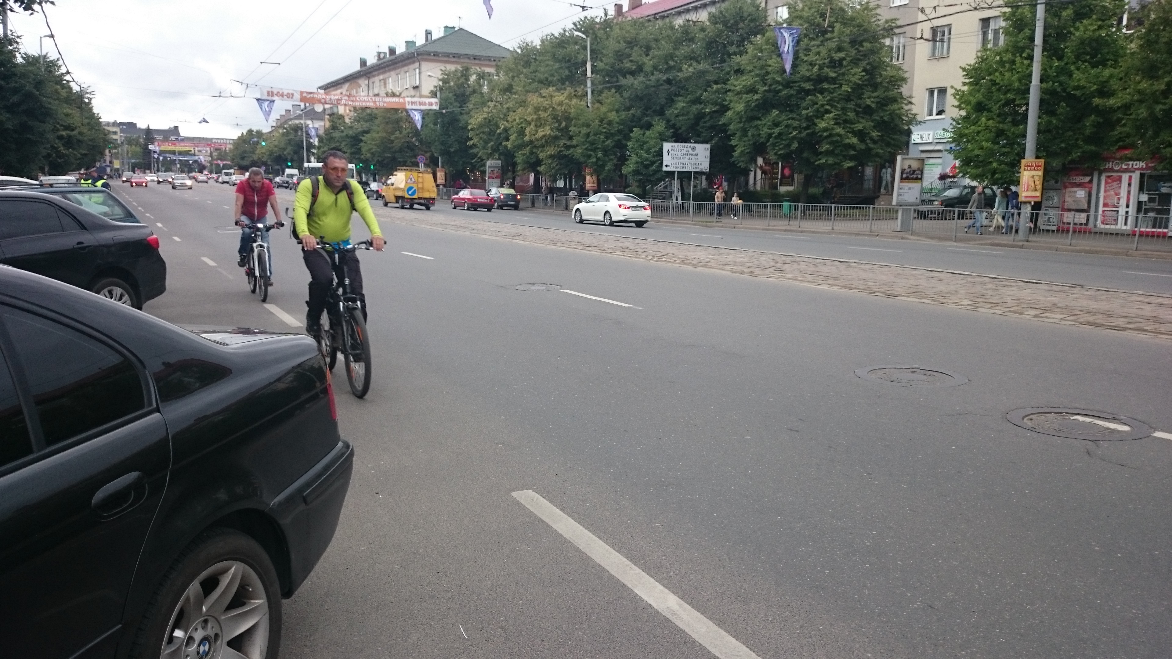 День города: лишь часть калининградцев отказалась от личного транспорта на  время праздника