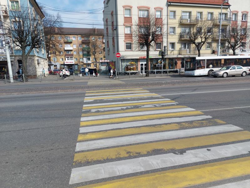 пешеходный переход рельсы ленинский проспект.jpg
