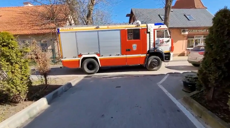 Пожарная машина лишена маневра.jpg