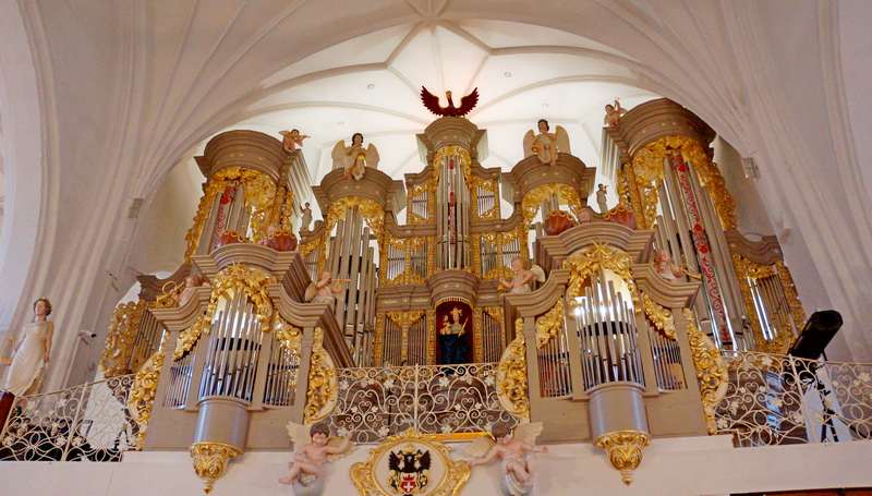 Орган Кафедрального собора.jpg