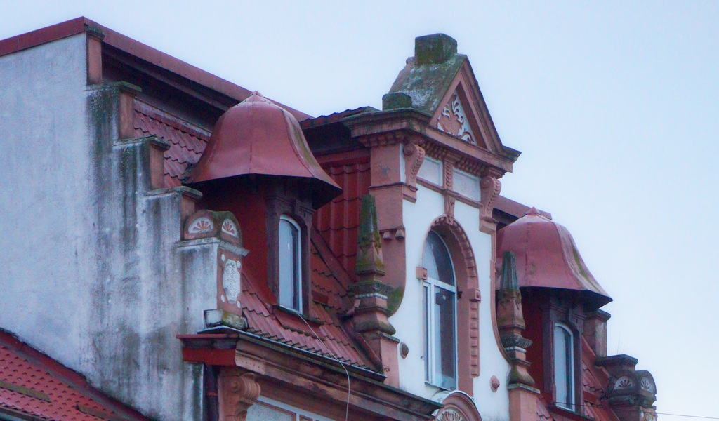 Старинные мансарды в центре Советска.jpg