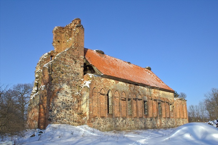 Тевтонская кирха в Кумачово Зеленоградского района бывший Куменен 14 век.jpg