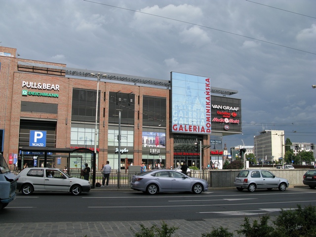 Торговый центр во Вроцлаве (Польша).