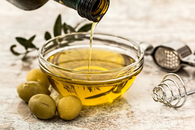 Оливковое масло первого отжима это первое правило для готовки.jpg