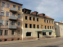 На Киевской в Калининграде сносят многоквартирный дом