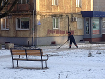 Более 200 тонн песко-соляной смеси высыпали на улицы Калининграда за сутки