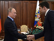 Алиханов поздравил Путина с 66-м днём рождения (фото)