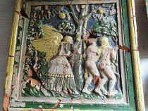 В Калининграде археологи нашли изразцы 17 века “Изгнание из Рая” 