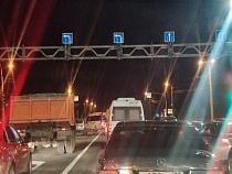 Светофор провоцирует пробки на выезде из Калининграда