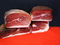 В Калининградской области решили закопать 20 тонн свиного шпика