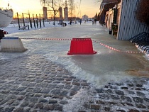 Беспрозванных назвал количество летящих на Калининград ледяных дождей