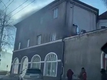 В Калининграде 17 пожарных ездили тушить пивной бар