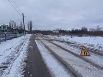 В Маяковском УАЗ спешившего водителя смог остановиться только в кювете