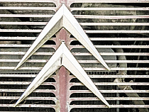 Горящий "Ситроен" врезался в “Шкоду”