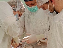 В БСМП Калининграда провела операцию гуру травматологии из Москвы