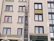 В Зеленоградске спасатели решали проблему из-за детей за элитной дверью