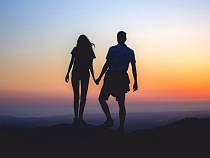 Калининградка забрала у интимного друга из Норвегии более 1 млн рублей