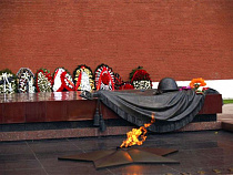 В России впервые отметят день памяти Неизвестного солдата - защитника Отечества