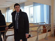 Алиханов поручил выделить 2 млн рублей на микроавтобус для многодетной семьи