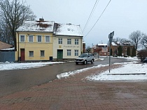 В Правдинске дорожники оплатят ремонт «Ниссана»