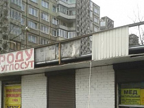 Ураган "Феликс" снес около 80% рекламных баннеров в Калининграде