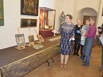 В музей Ольштына передали предметы, изъятые у контрабандистов из Калининграда