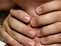 Под Калининградом отвергнутый мужчина едва не задушил возлюбленную