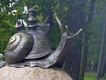 В Светлогорске унизили скульптуру большой улитки