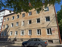 В Советске на немецком доме нашли мистические выбоины