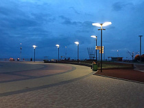 На Розе ветров в Зеленоградске заменили фонари