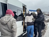 Из Калининградской области выставляют 13 гастарбайтеров