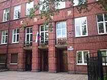 Занятия в корпусе начальной школы гимназии №1 возобновятся с 23 апреля