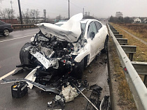 Калининградец ищет «девушку Ксению на Лексусе»