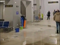 В аэропорту «Храброво» очередной потоп 