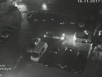 Полиция ищет свидетелей происшествия на парковке под Калининградом (видео)