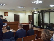 Водитель, сбивший женщину с ребёнком в Пионерском, просился домой   