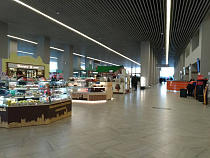 Хозяин кафе в Храброво решил замять вопрос с алкоголем деньгами полицейскому