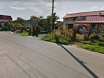 Двухлетний малыш попал под колёса машины