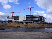 Вокруг стадиона к ЧМ-2018 в Калининграде не хватает песка — грунт продолжает проседать