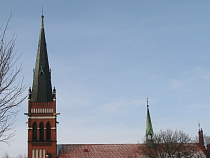 Мужчина сорвался с крыши завода и разбился насмерть - СКР