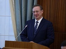 Алиханов отрицает выделение земли Морозову из-за проекта у Дома Советов