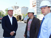 Александр Ярошук поклялся сдать школу на улице Октябрьской до 1 сентября